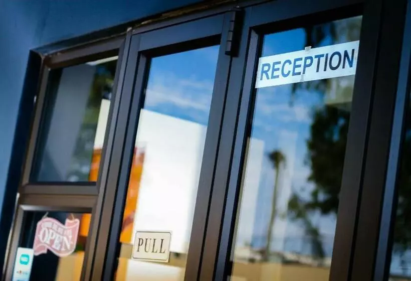 Hotelli Happy Hen Guest Lodge