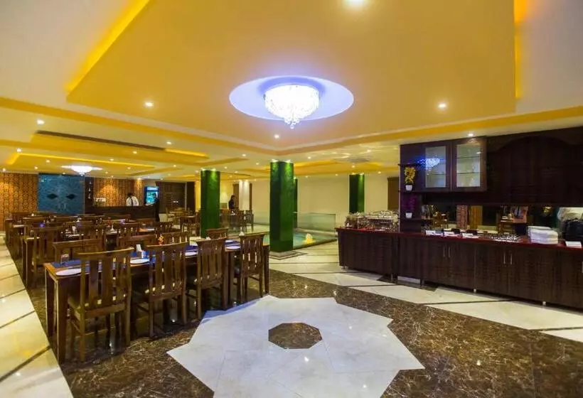 Hotelli Kings Regency