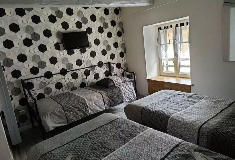 ホテル Les Remparts