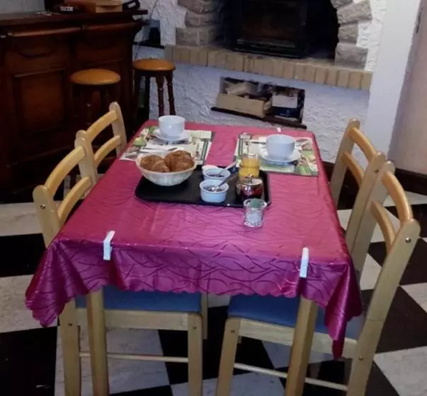 ホテル Les Remparts