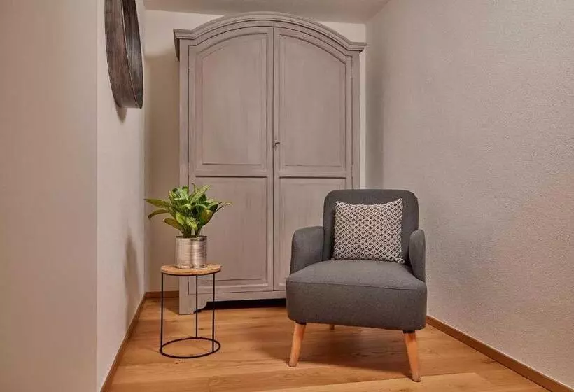 Hotelli Osteria Manciana Con Alloggio Monte Generoso