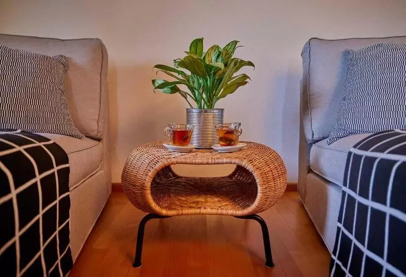 Hotelli Osteria Manciana Con Alloggio Monte Generoso