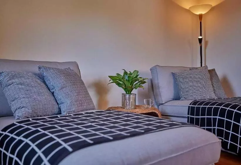 Hotelli Osteria Manciana Con Alloggio Monte Generoso