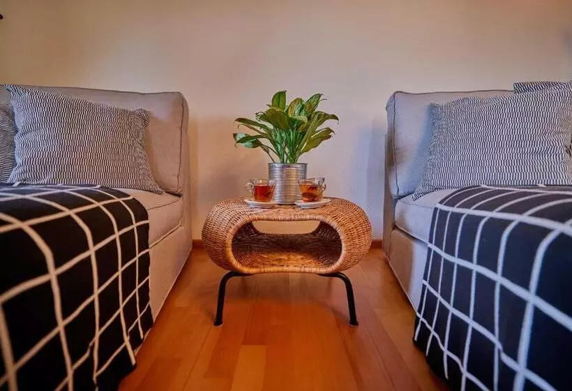 Hotelli Osteria Manciana Con Alloggio Monte Generoso