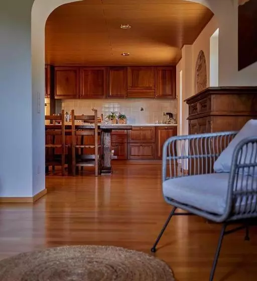 Hotelli Osteria Manciana Con Alloggio Monte Generoso