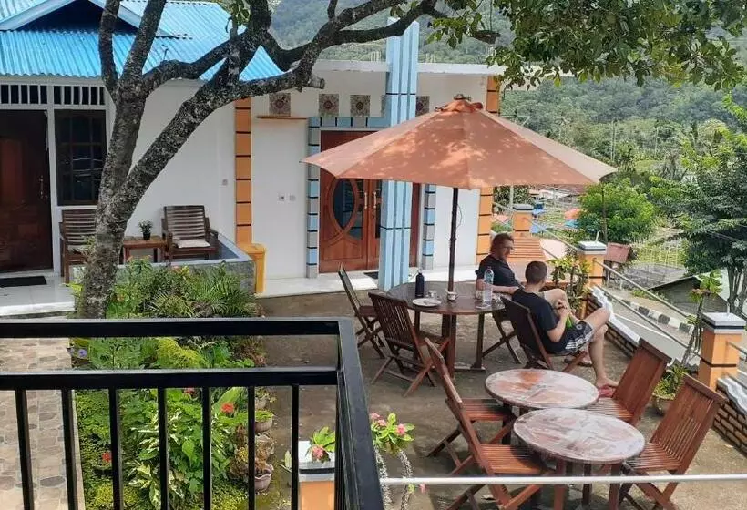 Majatalo Bintang Bungalow Tour & Travel