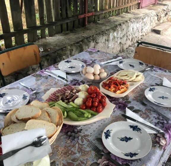 펜션 Casuta Bunicilor Isverna