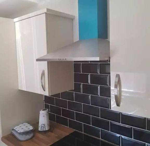 Pension En Suite Bedrooms, Heaton, Newcastle