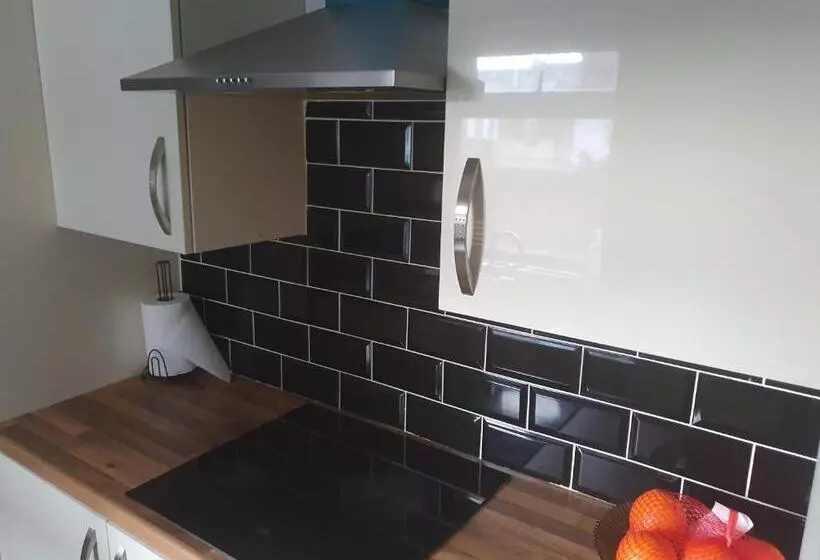 Pension En Suite Bedrooms, Heaton, Newcastle