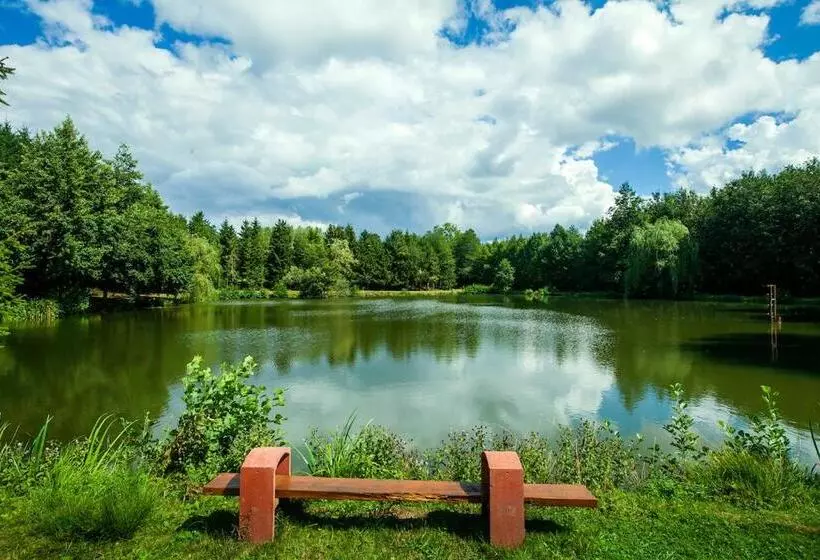 Majatalo Le Moulin D Harcy