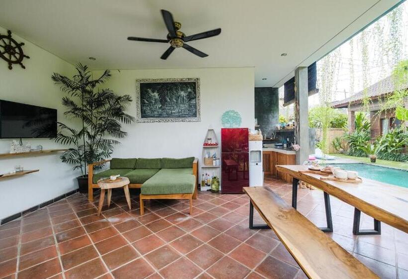 Пансион The Kumpi Bali By The Lavana