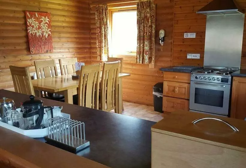 Lomakeskus Pantglas Hall Lodges