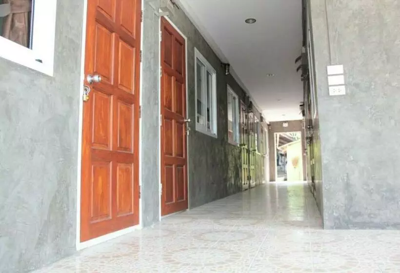 Sichang Marina Resort