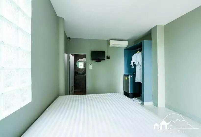 Sichang Marina Resort