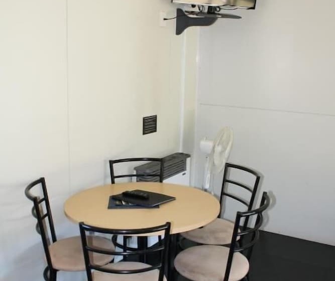 Hampshire Holiday Parks   Arrowtown