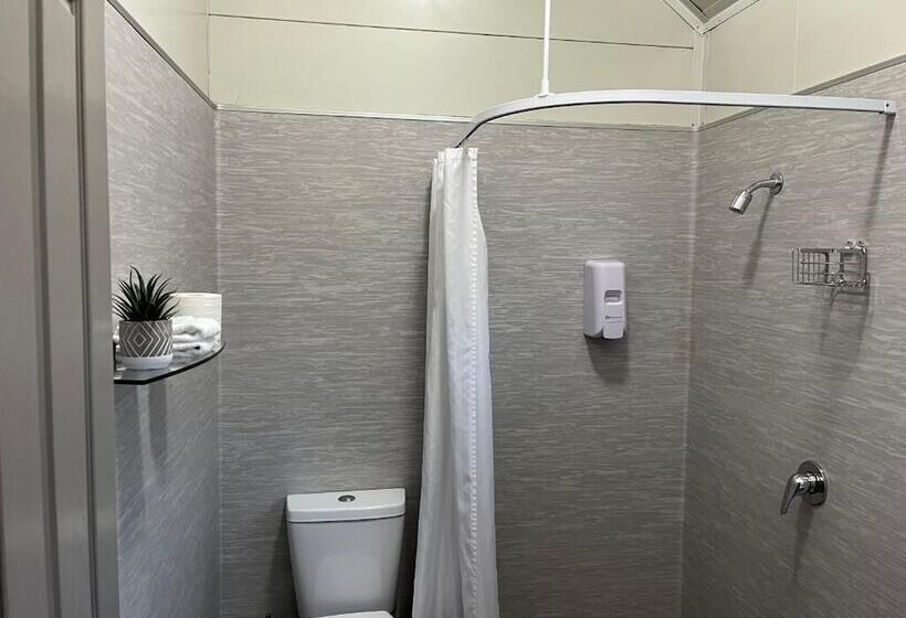 Hampshire Holiday Parks   Arrowtown