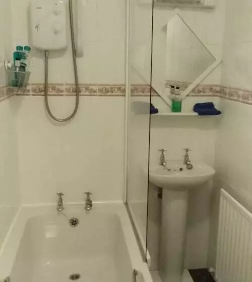 酒店 29 Well Street B&b