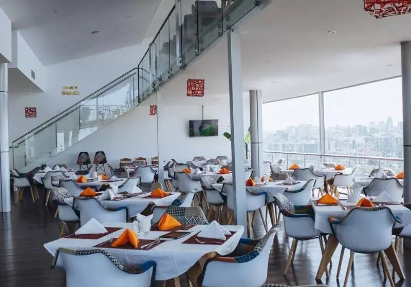 Cloud Hotel & Suites