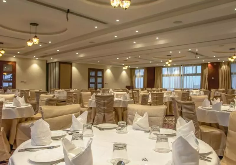 Cloud Hotel & Suites