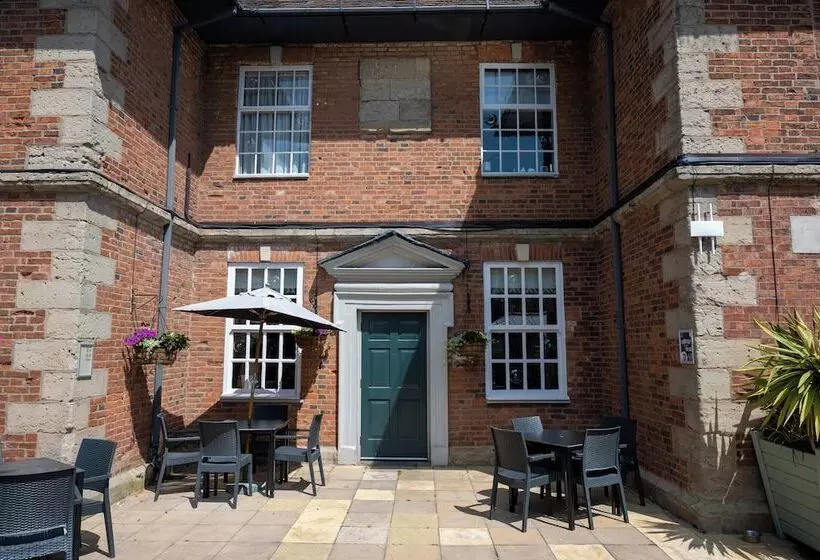 Hotel Cocked Hat By Greene King Inns