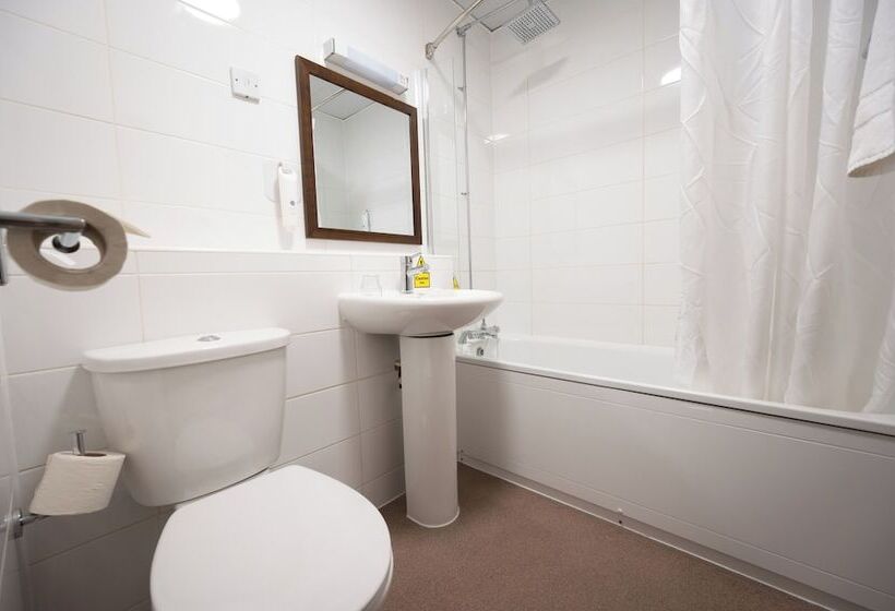 Hotel Cocked Hat By Greene King Inns