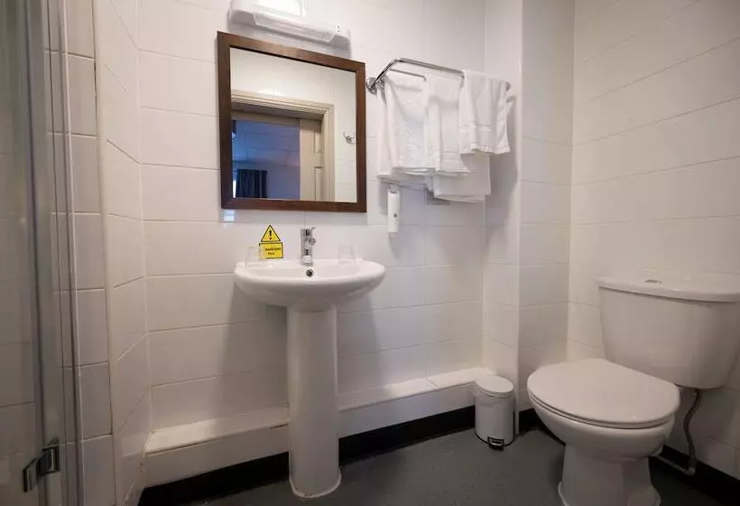 Hotel Cocked Hat By Greene King Inns