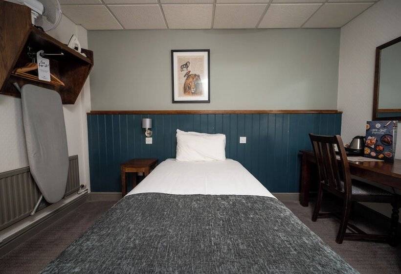 Hotel Cocked Hat By Greene King Inns