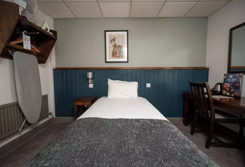 Hotel Cocked Hat By Greene King Inns