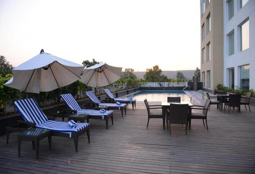 בית מלון כפרי Country Inn & Suites By Radisson, Gurugram Sohna Road