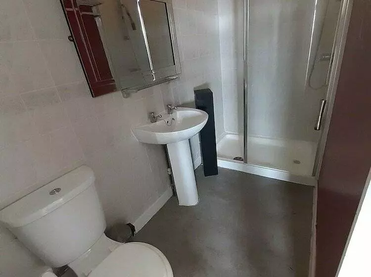 Hotelli Crystals On The Prom