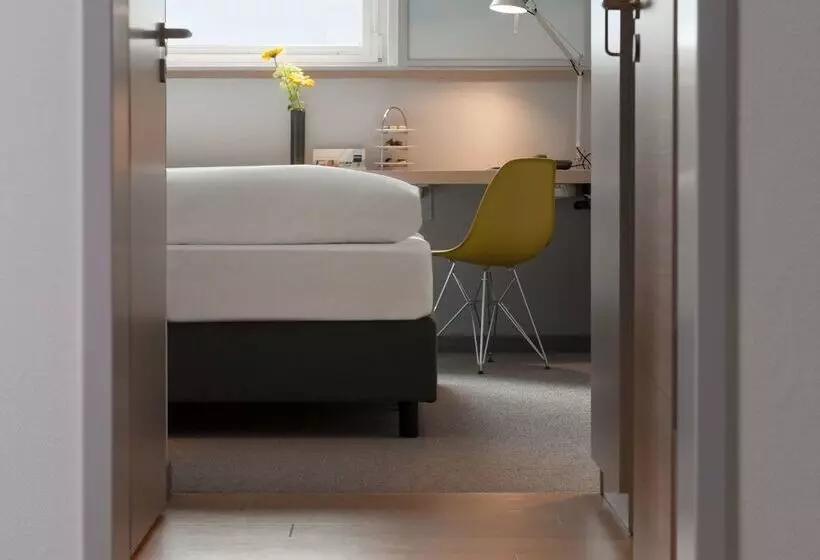 Hotel Essential By Dorint Stuttgart/airport