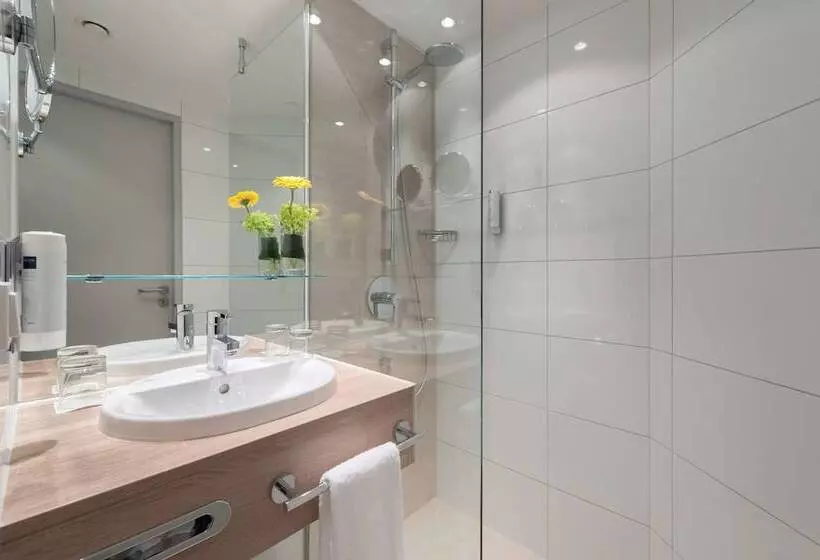Hotel Essential By Dorint Stuttgart/airport