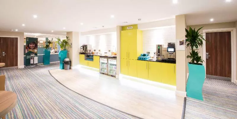 酒店 Holiday Inn Cardiff North M4