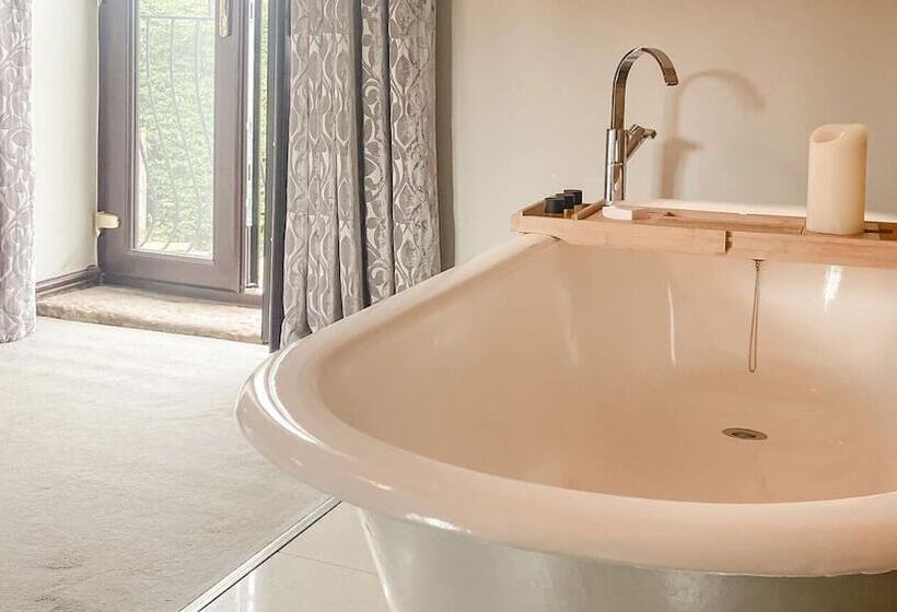 Отель Horsley Lodge