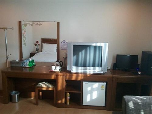 בית מלון כפרי December