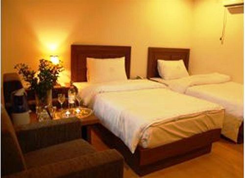 בית מלון כפרי December