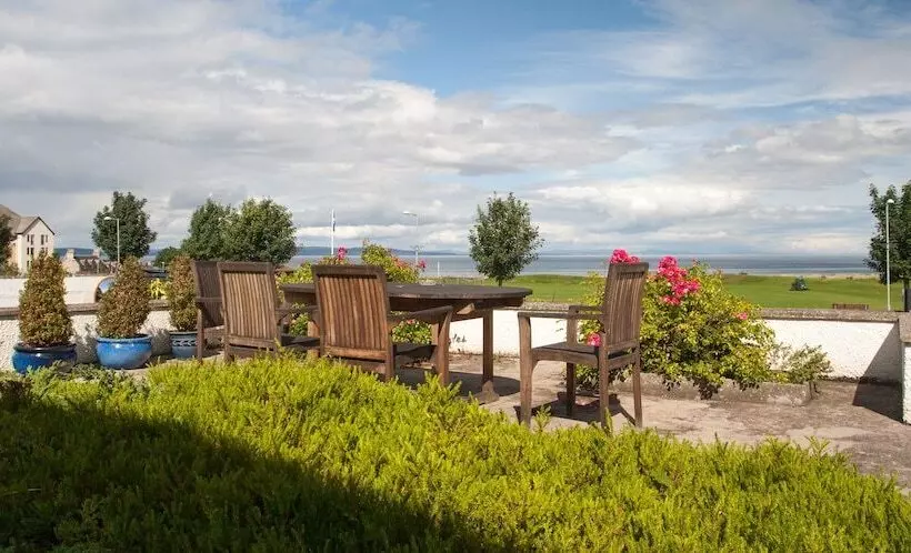 Отель Sunny Brae Bed & Breakfast