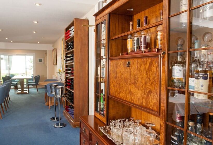 Отель Sunny Brae Bed & Breakfast