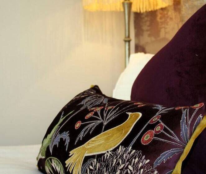 בית מלון כפרי The Horseshoe Inn