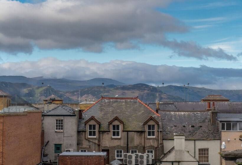 בית מלון כפרי The Trevone, Llandudno