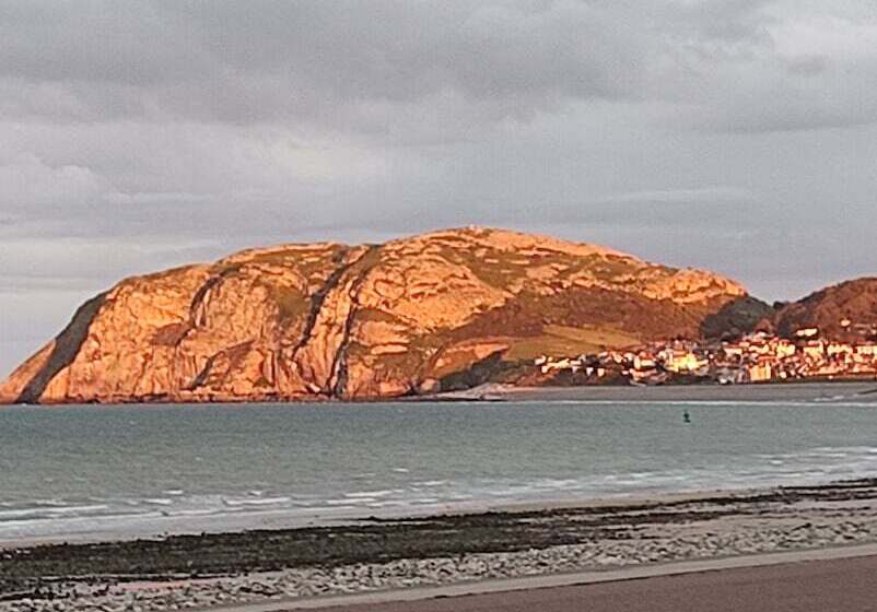 בית מלון כפרי The Trevone, Llandudno