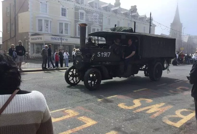 هتل The Trevone, Llandudno