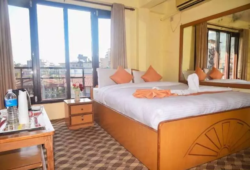 هتل Travel Inn