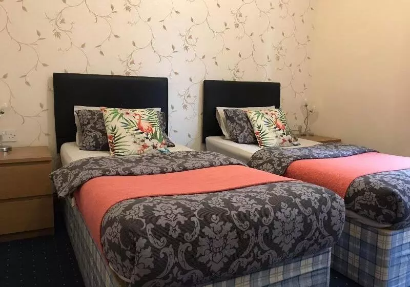 هتل Tropics Beach