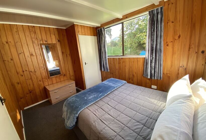 酒店 Whanganui River Top 10 Holiday Park