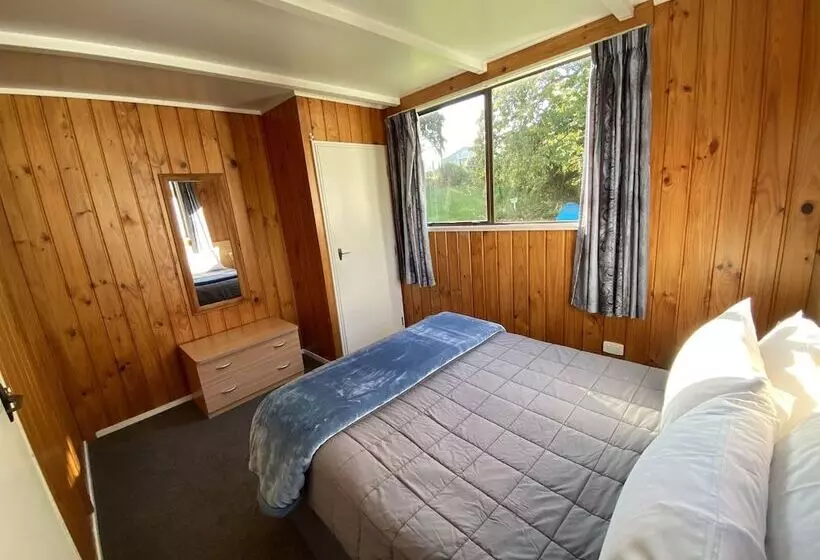 호텔 Whanganui River Top 10 Holiday Park