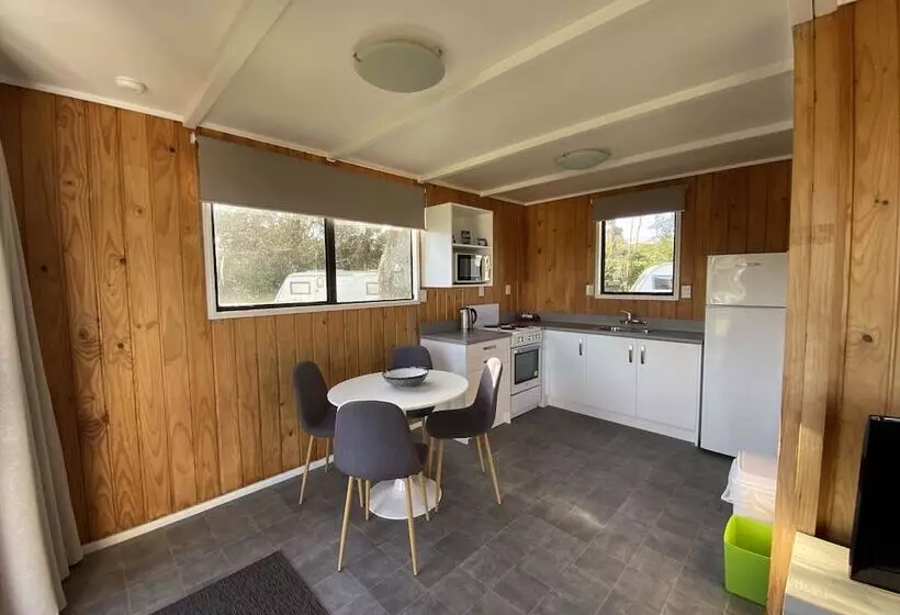 호텔 Whanganui River Top 10 Holiday Park