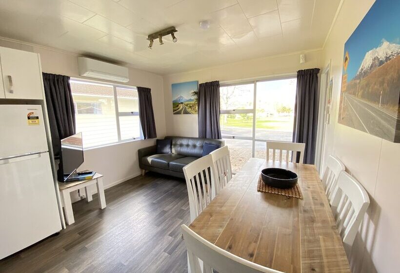 酒店 Whanganui River Top 10 Holiday Park