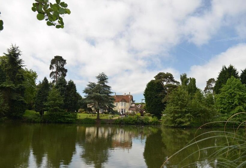 호텔 Worplesdon Place