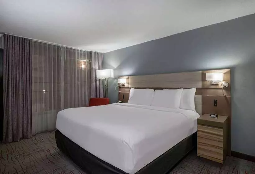 ホテル Wyndham Garden Columbia Ft Jackson